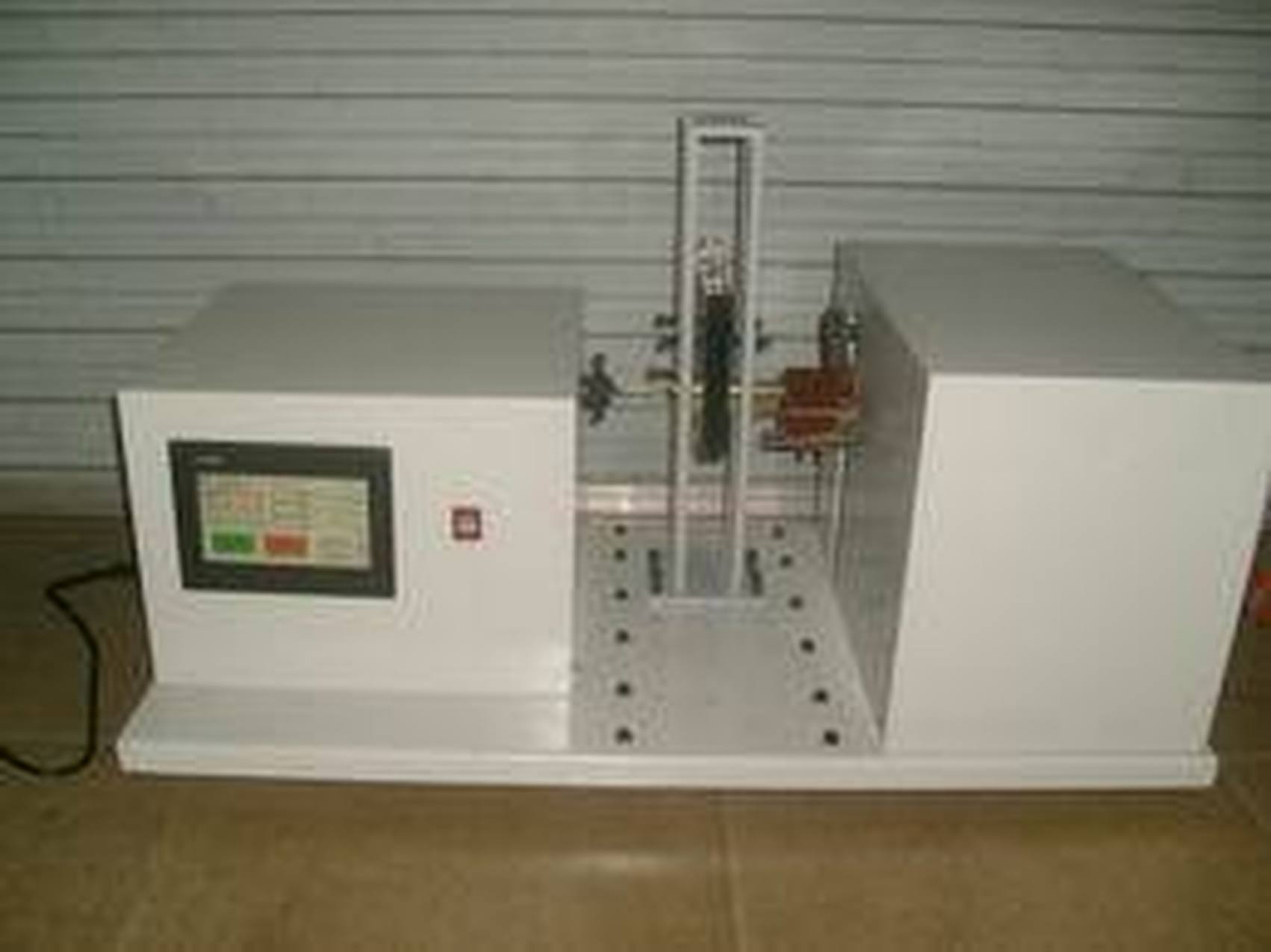 Automated key-cycling setup for padlock lifetime testing