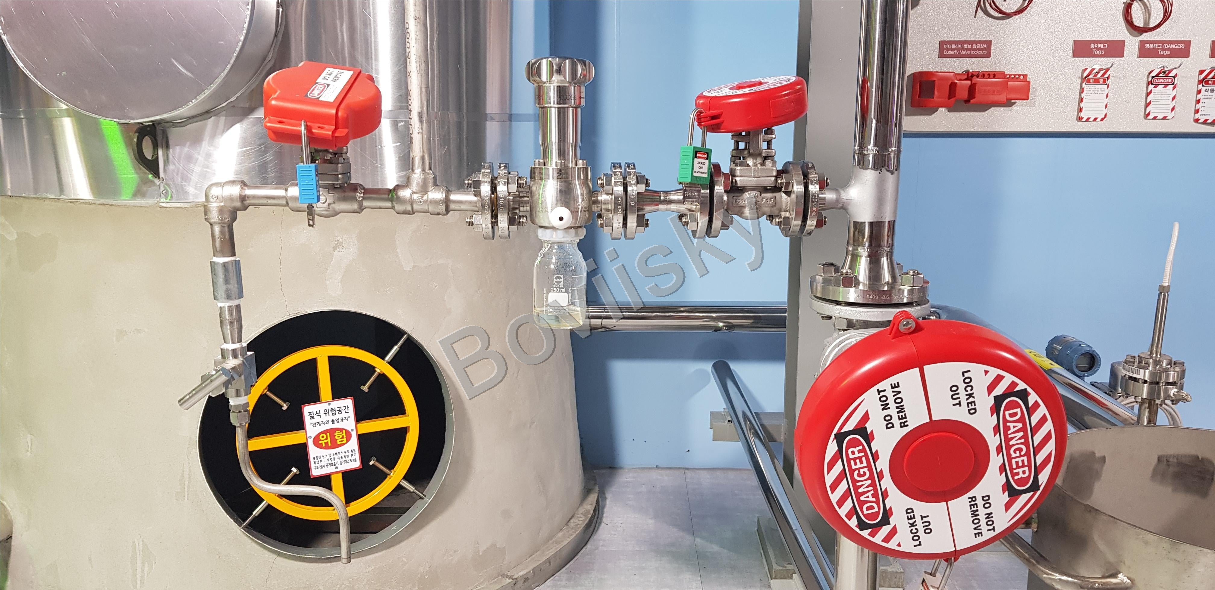 Valve lockout device applications in a Korean LOTO facility